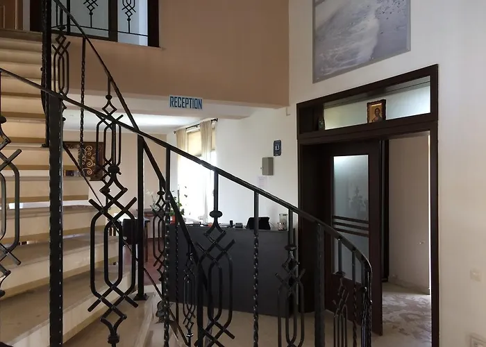 Гостевой дом La Cer Констанца